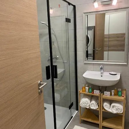 Apartman Edison 115 *
